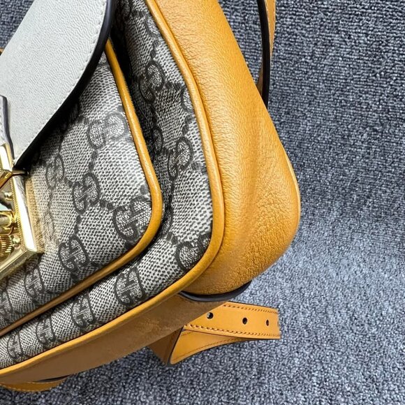 Gucci GG Padlock Leather Shoulder Bag 765-022125 - Picture 9 of 15